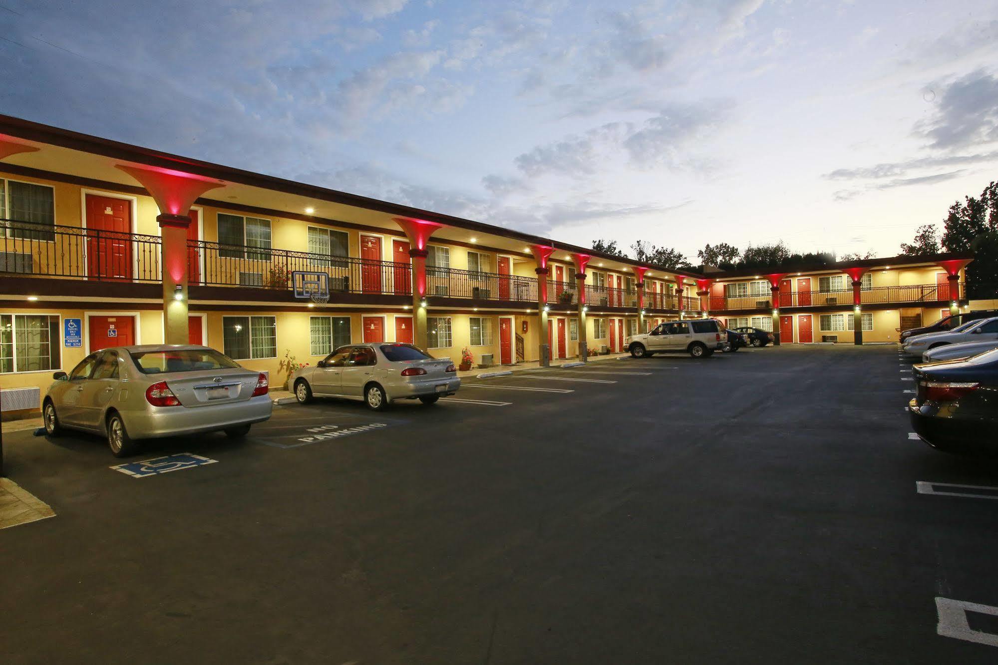 Sky Palm Motel - ออเรนจ์ ภายนอก รูปภาพ